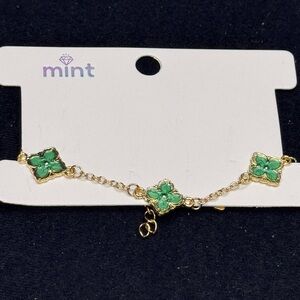 Mint Gold Tone Green Clover 7-9inch Bracelet